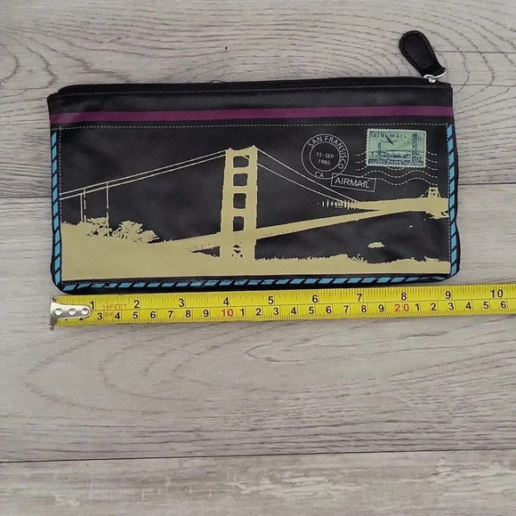 San Francisco Bridge Envelope Faux Leather Zippered Multi Pocket Clutch - Picture 8 of 9